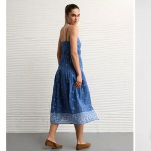 AE V-Neck Western Midi Dress